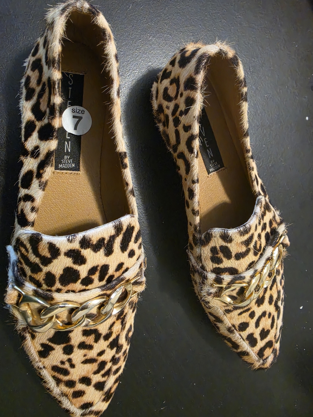 Steve Madden Leopard Print Faux-Fur Loafers with Gold Chain - Picture 3 of 3